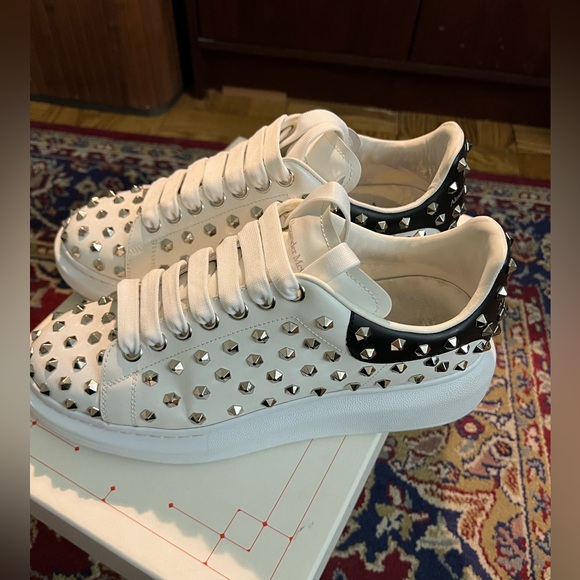 Alexander McQueen Studded Sneakers size 41 EUR (8 USD) comes with shoe box - Picture 5 of 5